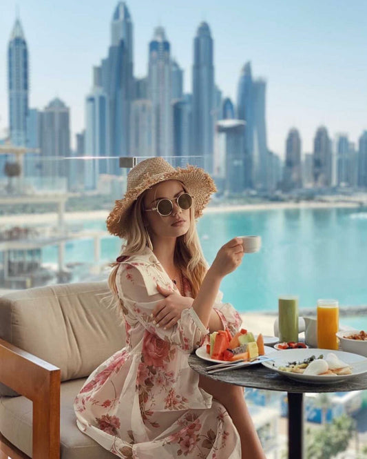 Пардесю 𝐀𝐮𝐫𝗼𝐫𝐚 на цветя