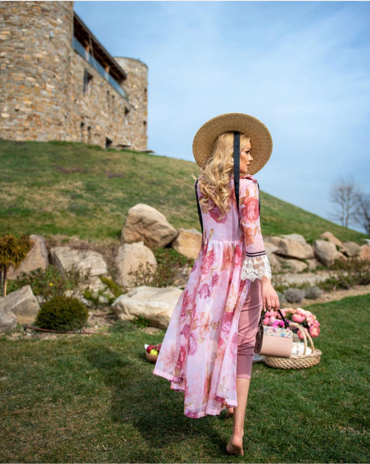 Пардесю 𝐂𝐚𝐩𝐫𝐢 с дантела